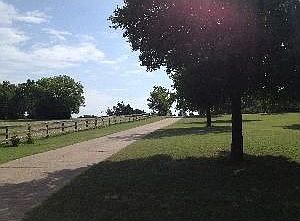 2nd image of 601 Wooded Trl