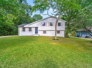 6008 Randy Ln, Ellenwood, GA 30294