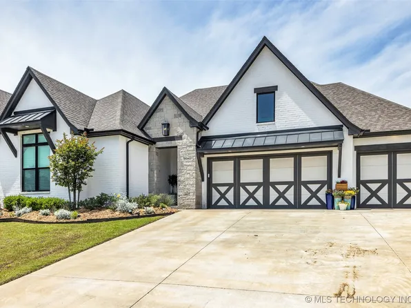 8702 S Olympia Ave, Tulsa, OK 74132