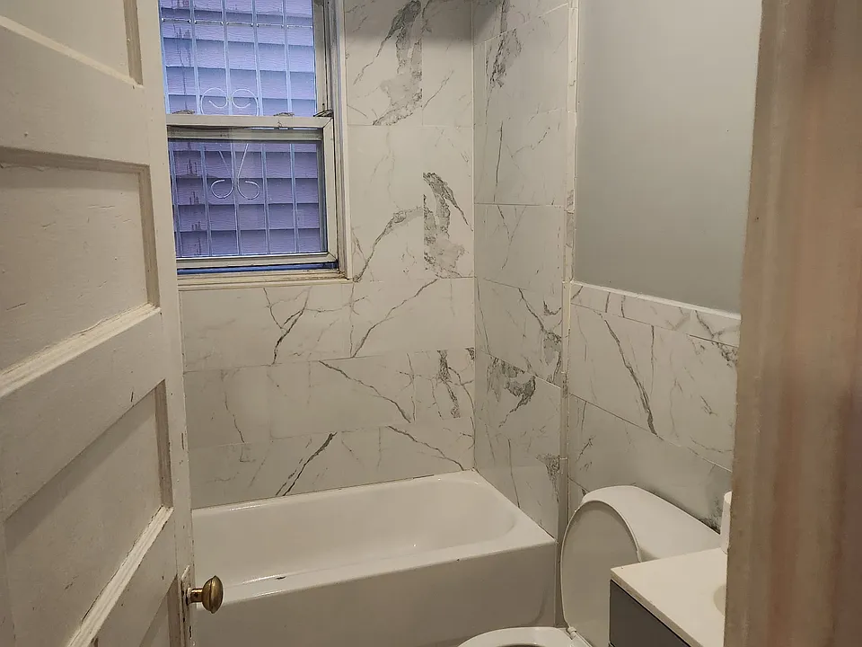 27 Norwood St #1
