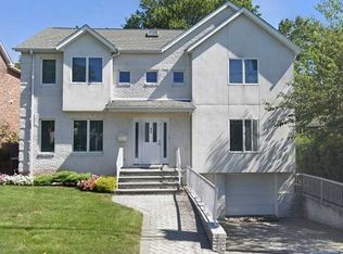17 Mercer Ave, Englewood Cliffs, NJ 07632