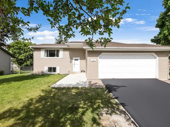 18005 Empire Trl, Farmington, MN 55024