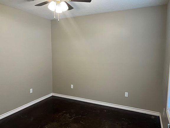 3rd image of 2331 Legion St