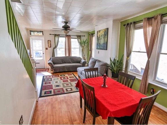 3rd image of 617 W Cumberland St