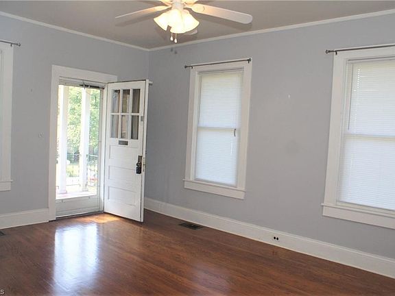 2nd image of 1506 Upland Dr