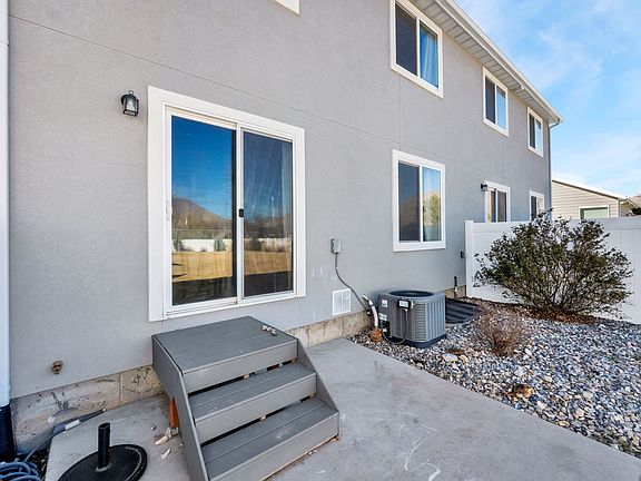 5th image of 216 N 1750 W