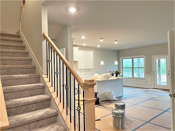 3rd image of 401 Rockfern Ct
