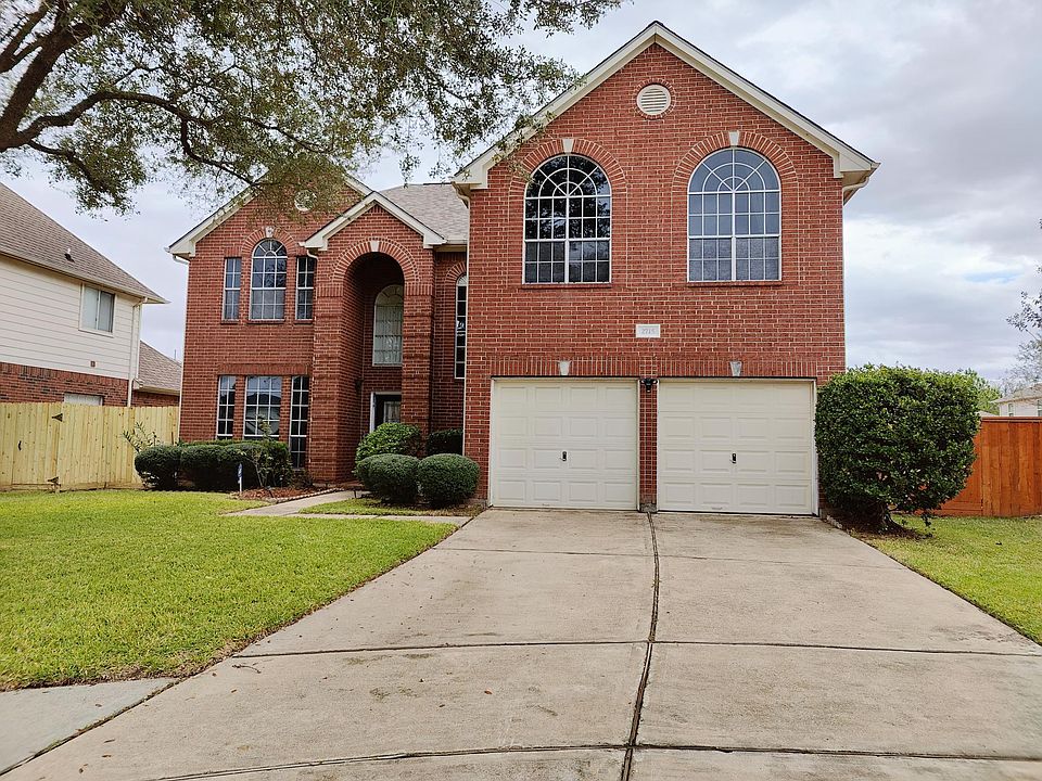 1st image of 2715 Sunnycreek Ln