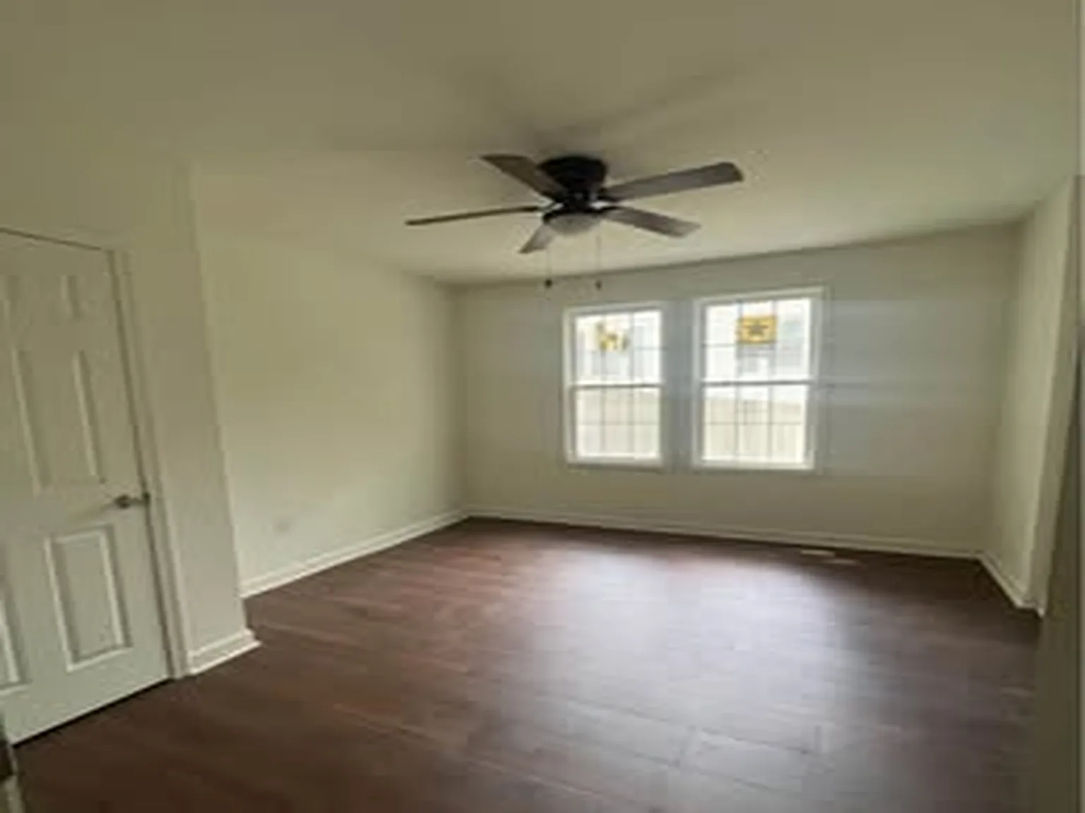 5 bed, $1,850 — Photo 4
