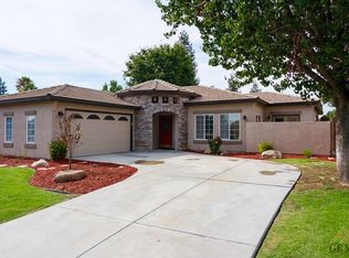 9816 Valerio Ct, Bakersfield, CA 93312