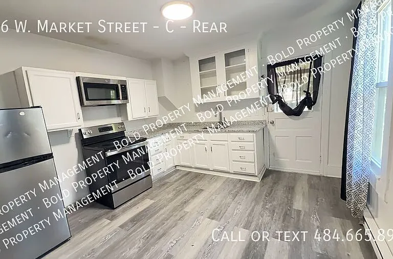 706 W Market St #C — Photo 1