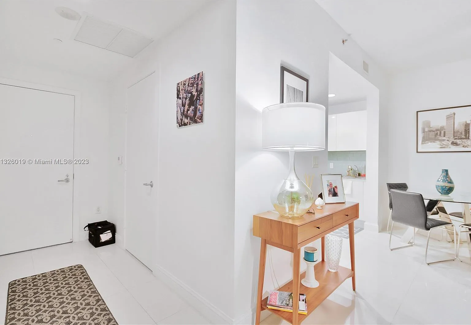1 bed, 1147 sqft, $3,400 — Photo 3