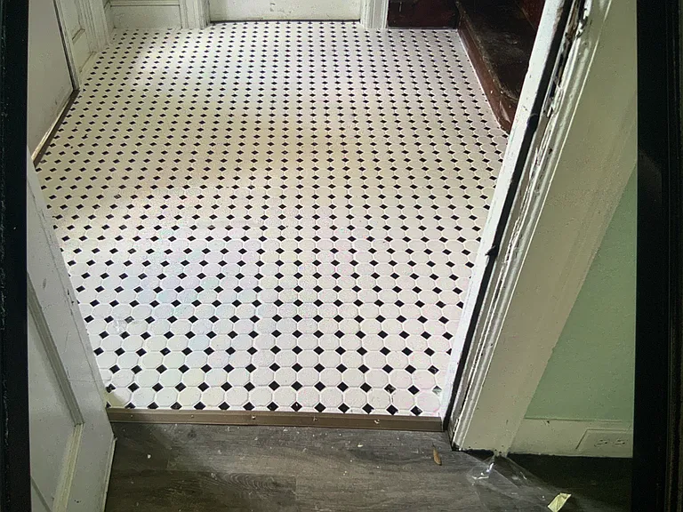 W Wilson St — Photo 16