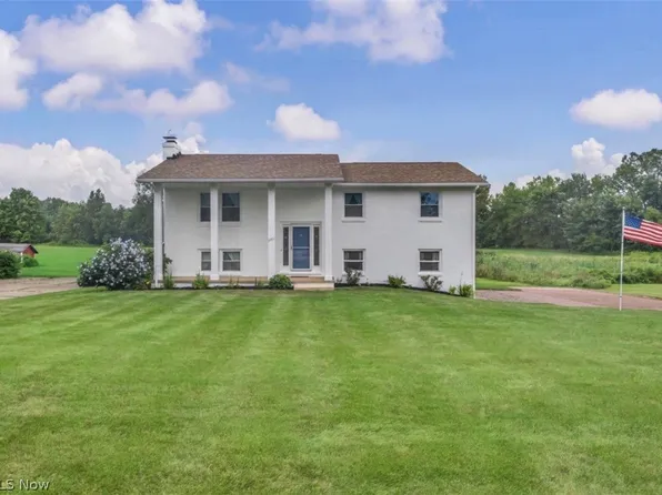 2661 Eaver St NW, Uniontown, OH 44685
