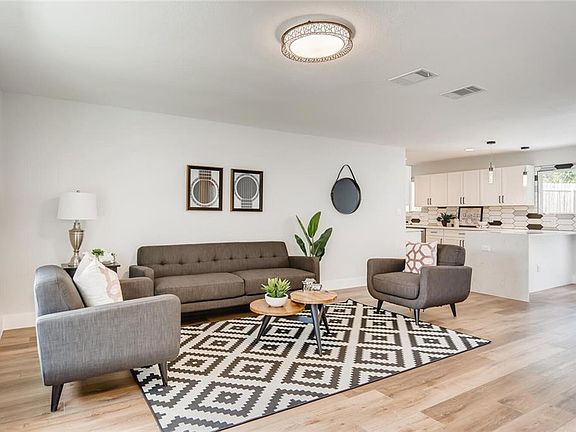 5th image of 6604 Willamette Dr