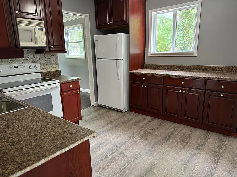 119 Lake Deerbrook Dr — Photo 8