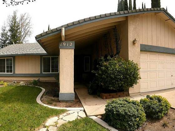 1st image of 1912 Canyon Oak Dr