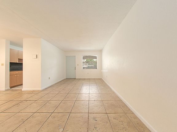 4th image of 447 NE 125th St #34