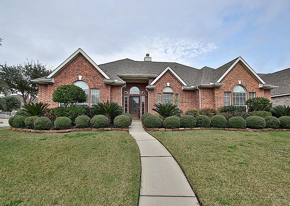 1st image of 18403 Glenn Haven Estates Dr