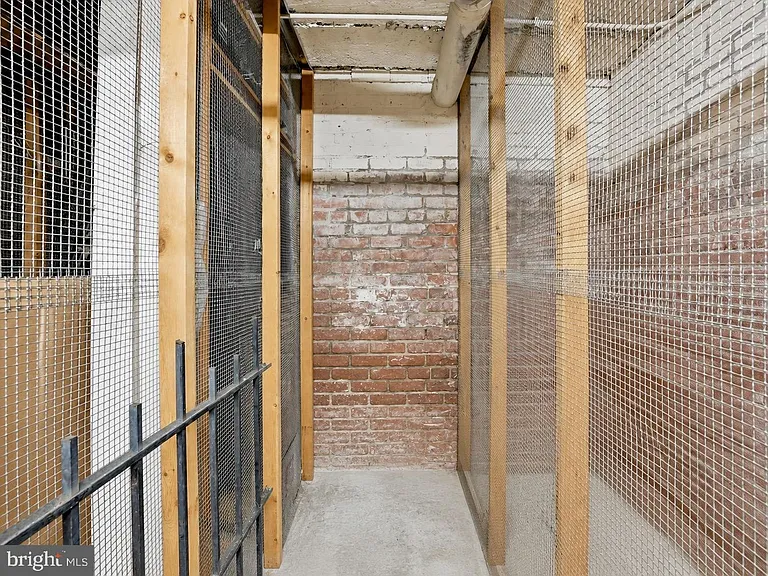 2153 California St NW #1 — Photo 16