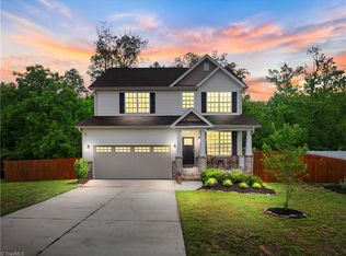 497 Mahogany Dr, Thomasville, NC 27360