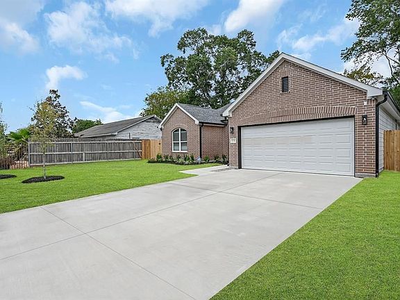 4th image of 5731 Doulton Dr
