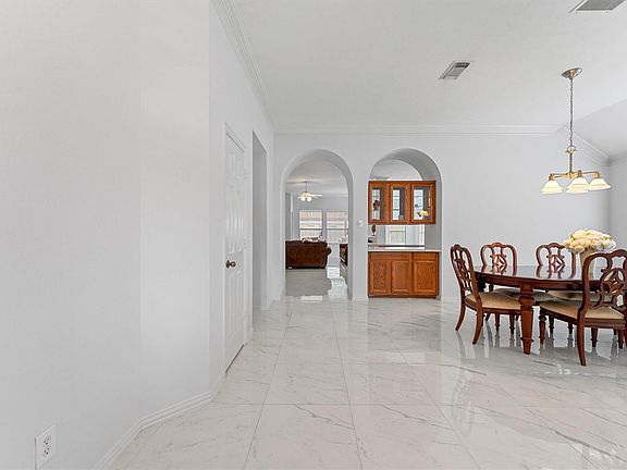 4th image of 16219 Wilmington Park Ln