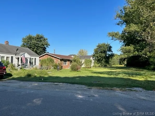 1101 N Randolph Avenue, Clarksville, IN 47129
