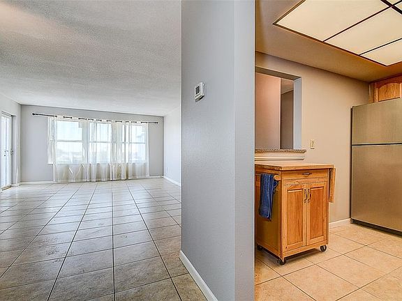 5th image of 5220 BRITTANY DRIVE S #509