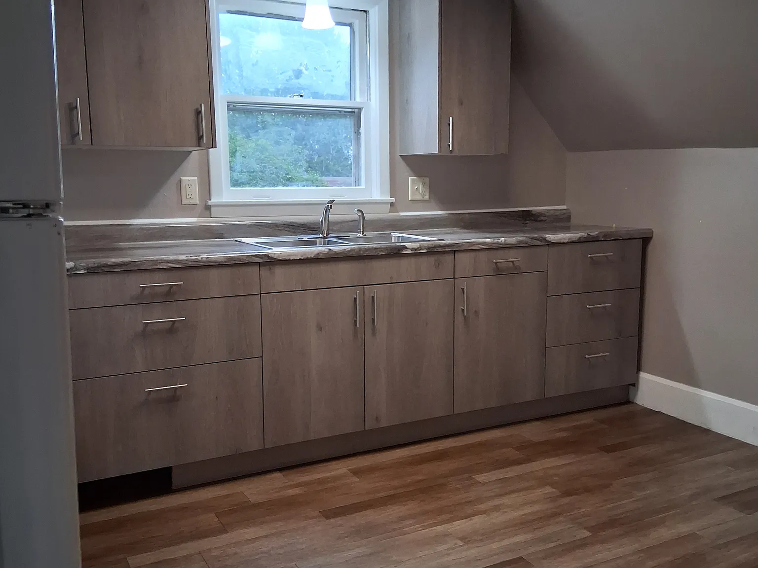 2 bed, 1964 sqft, $1,500 — Photo 4