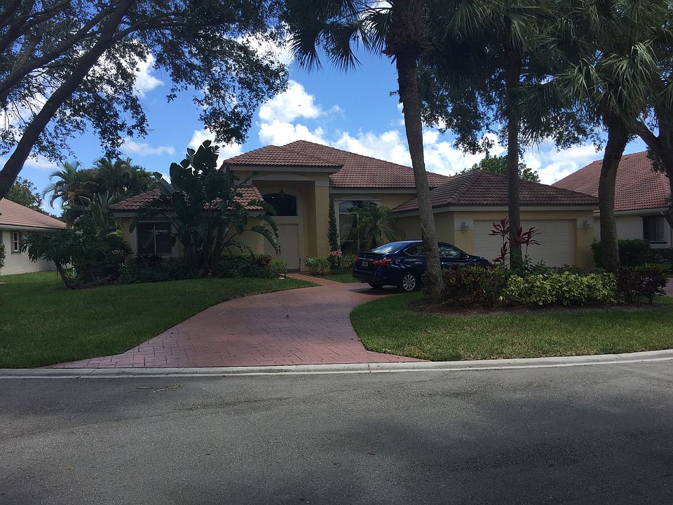 1st image of 7420 NW 74th Dr