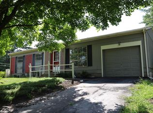 98 Chester Road, Raymond, NH 03077