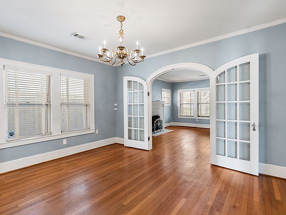 4th image of 1006 Bayland Ave