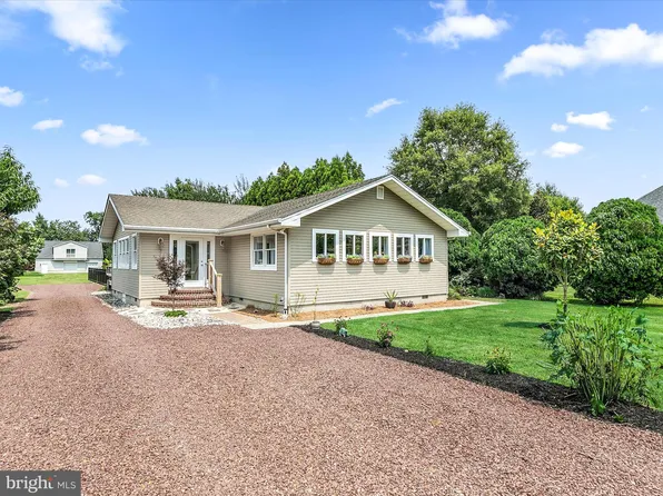32793 Cedar Dr, Millville, DE 19970