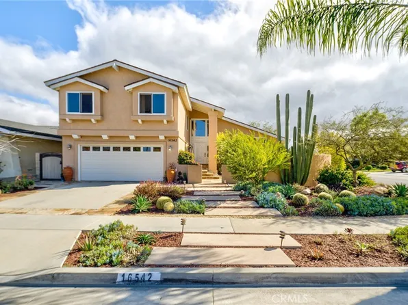 16542 Los Verdes Ln, Huntington Beach, CA 92649
