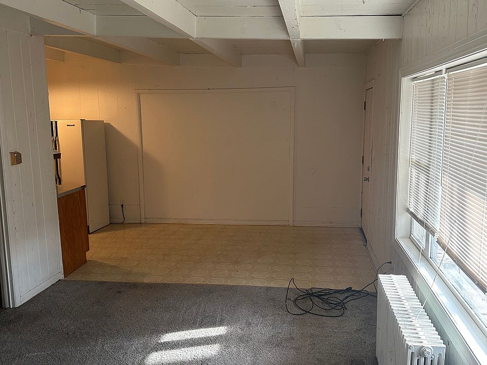 1st image of 218 E River St
