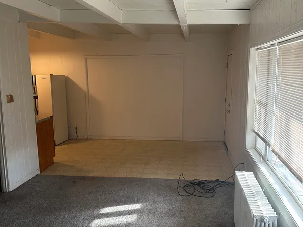 218 E River St, Rockton, IL 61072