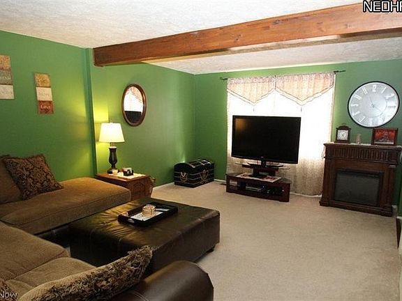 4th image of 7395 Wooster Ct
