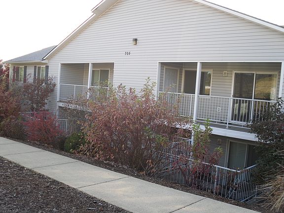 2nd image of 705 N Jefferson St APT 212