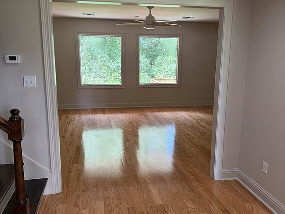 3rd image of 912 Kety Dr