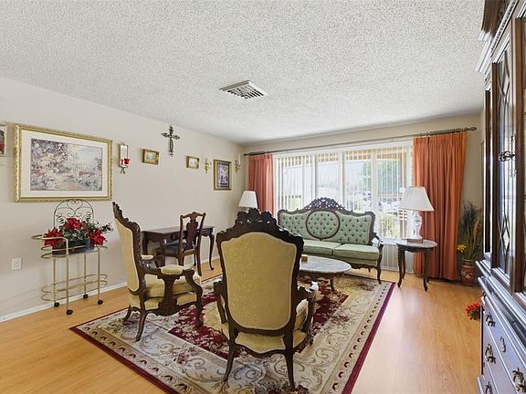 5th image of 10636 Salamanca Dr