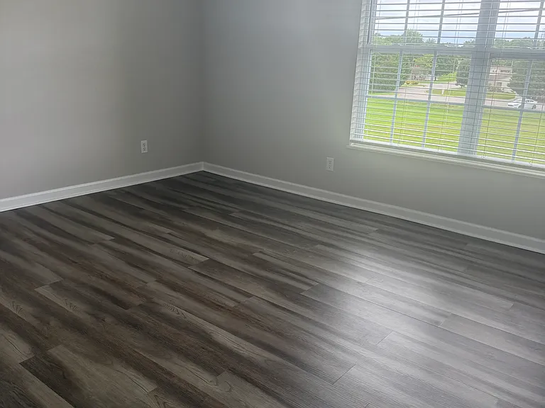 703 Casey Ln — Photo 12