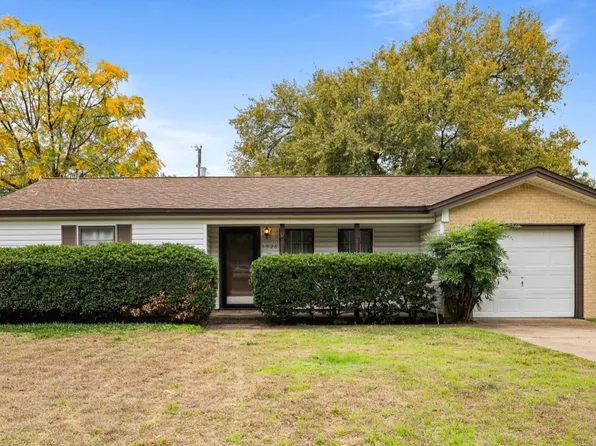 1926 Dennis St, Irving, TX 75062