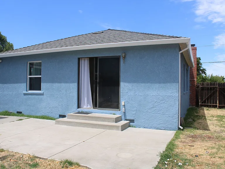 17 Lorraine Ave — Photo 18