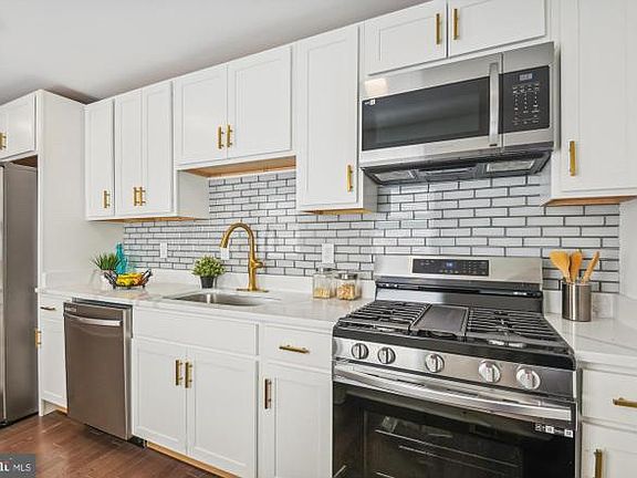 5th image of 127 S Poppleton St #127