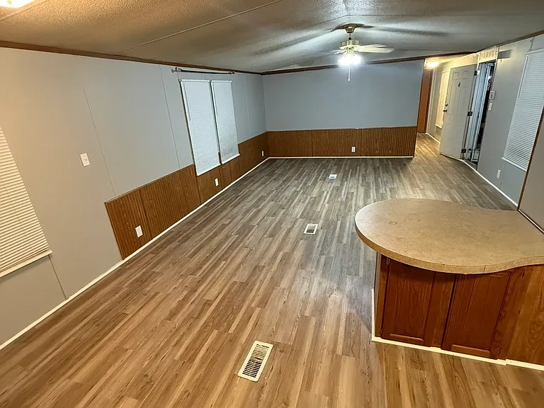 214 Wythe Creek Rd #121 — Photo 2