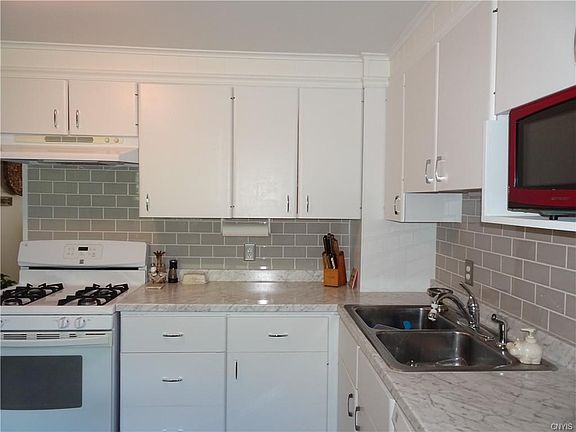 5th image of 116 Stanley Dr