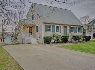 14 Fern Dr, Warren, RI 02885