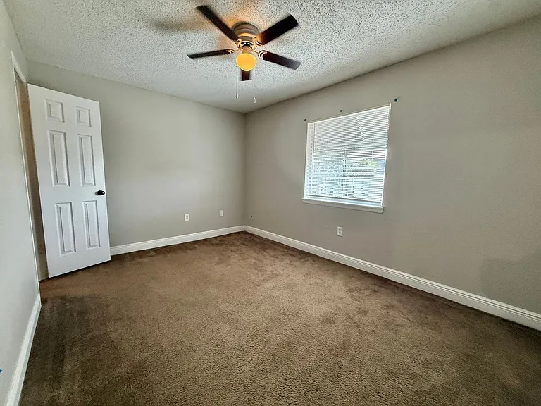 4269 S Semoran Blvd #8 — Photo 10
