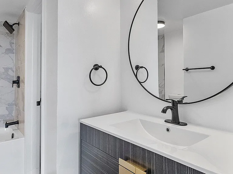 1302 NE 191st St #323A — Photo 22